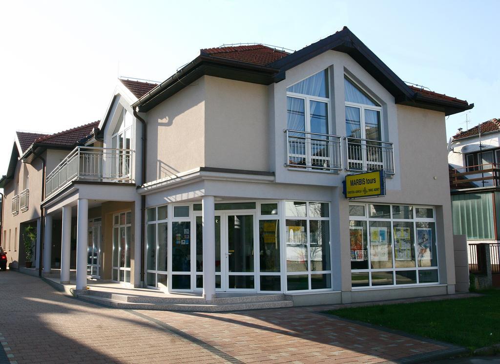 Apartmani Marbis 코프리브니차 외부 사진