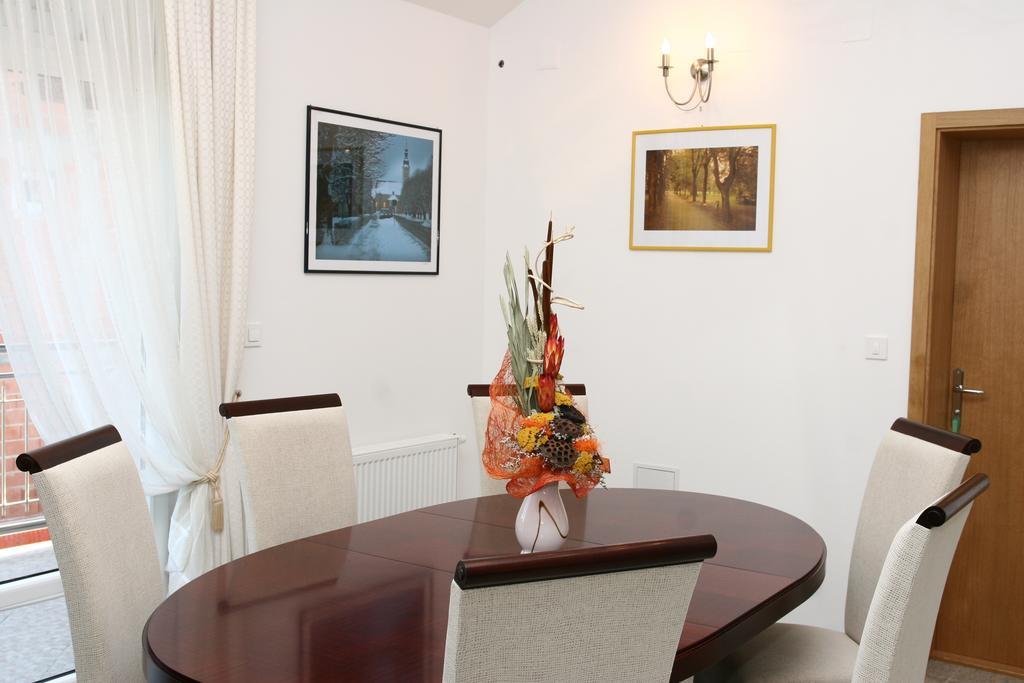 Apartmani Marbis 코프리브니차 외부 사진
